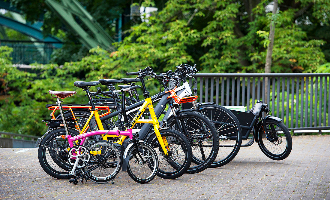 Lastenrad, Faltrad Brompton, Kompaktfahrrad, E-Bike